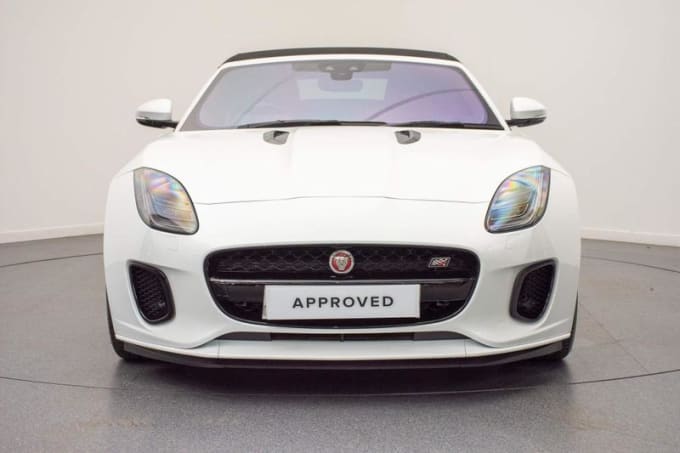 2024 Jaguar F-type