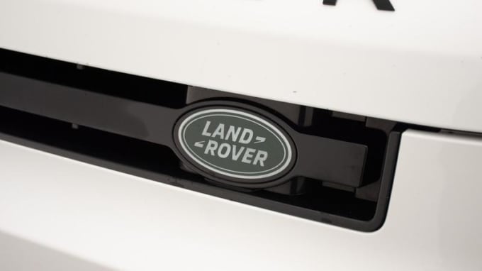 2024 Land Rover Defender 110