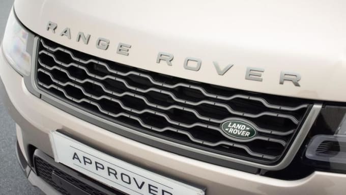 2025 Land Rover Range Rover Sport