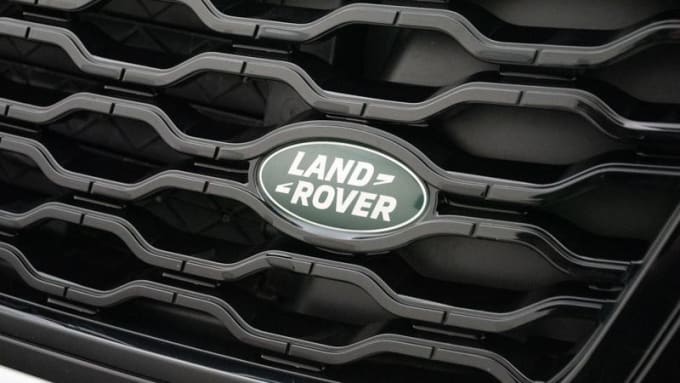 2025 Land Rover Range Rover Velar