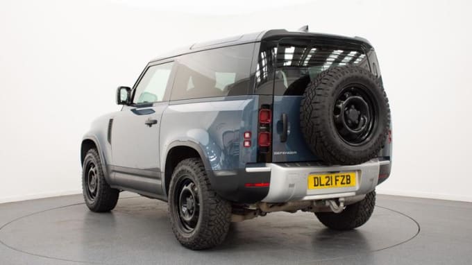 2024 Land Rover Defender 90