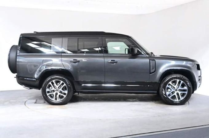 2024 Land Rover Defender 130