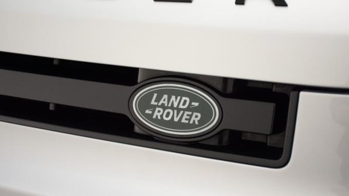 2024 Land Rover Defender 110