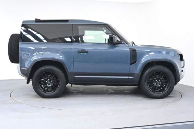 2024 Land Rover Defender 90