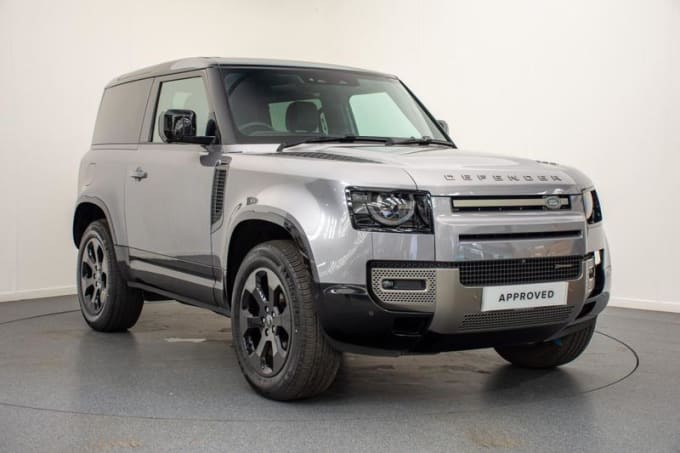 2024 Land Rover Defender 90