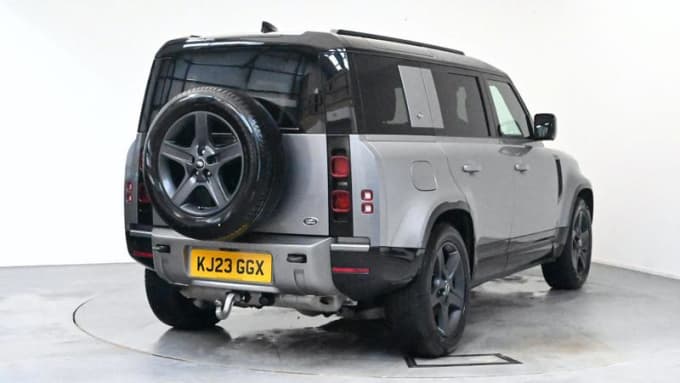 2024 Land Rover Defender 110