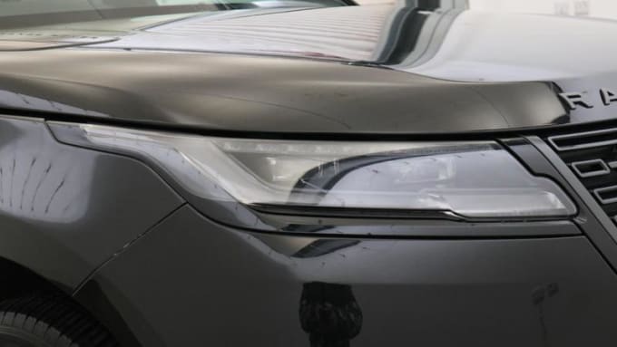 2025 Land Rover Range Rover Velar