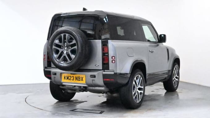 2024 Land Rover Defender 90