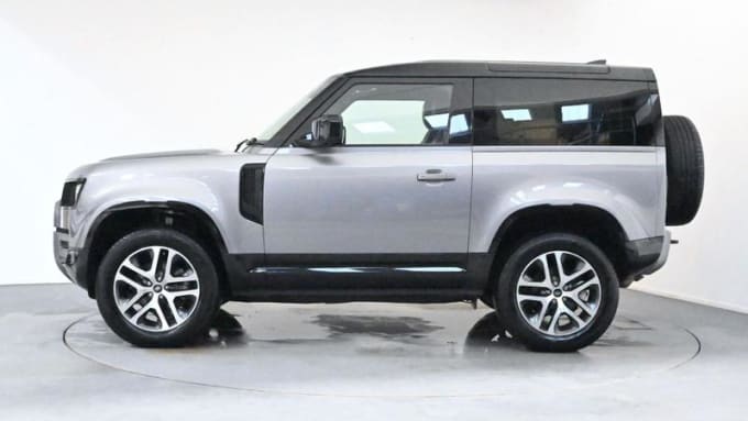 2024 Land Rover Defender 90