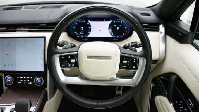 2025 Land Rover Range Rover