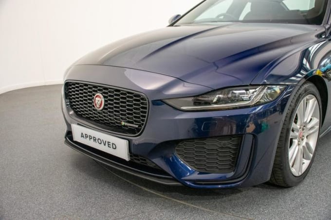 2024 Jaguar Xe