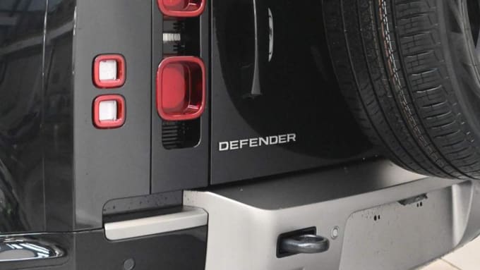 2024 Land Rover Defender 110