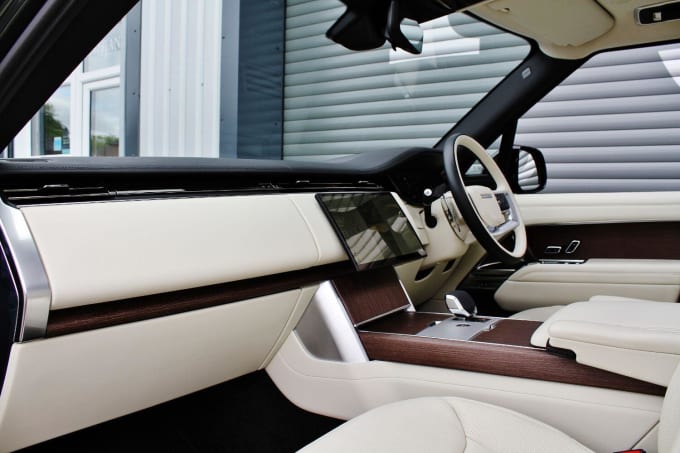 2024 Land Rover Range Rover