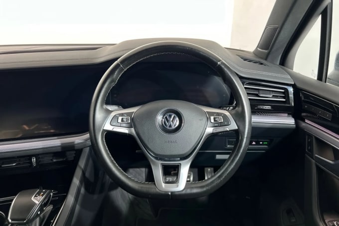 2020 Volkswagen Touareg