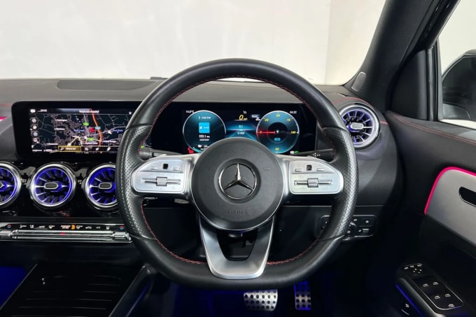 2022 Mercedes-benz Eqa