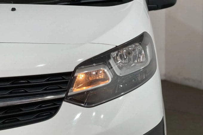 2021 Vauxhall Vivaro