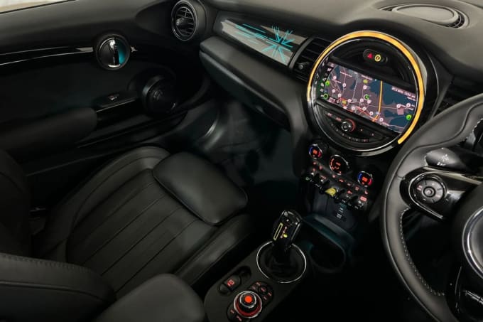 2020 Mini Hatch Cooper