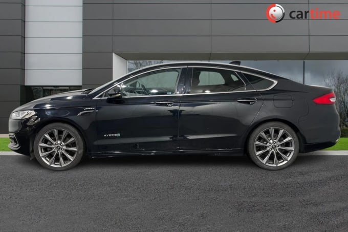 2020 Ford Mondeo