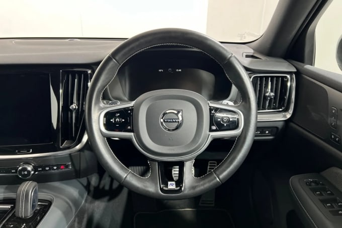 2020 Volvo V60