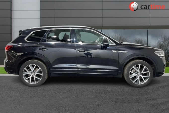 2018 Volkswagen Touareg