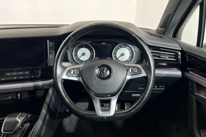 2018 Volkswagen Touareg