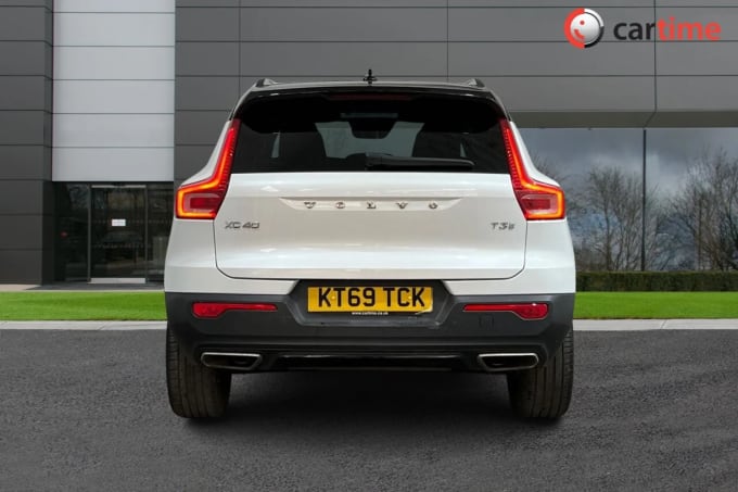 2020 Volvo Xc40