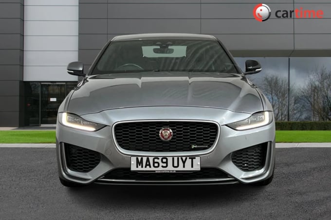 2019 Jaguar Xe