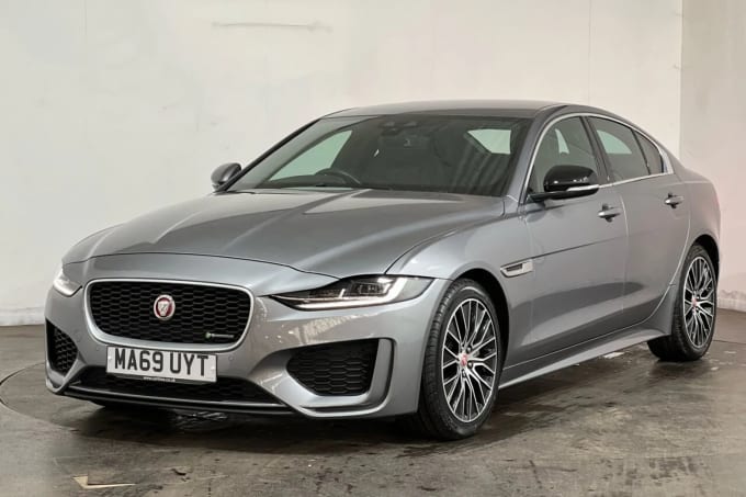 2019 Jaguar Xe