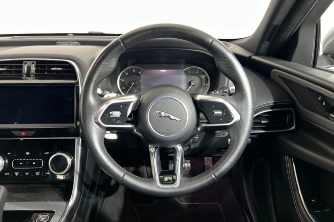 2019 Jaguar Xe