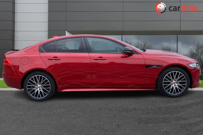 2019 Jaguar Xe