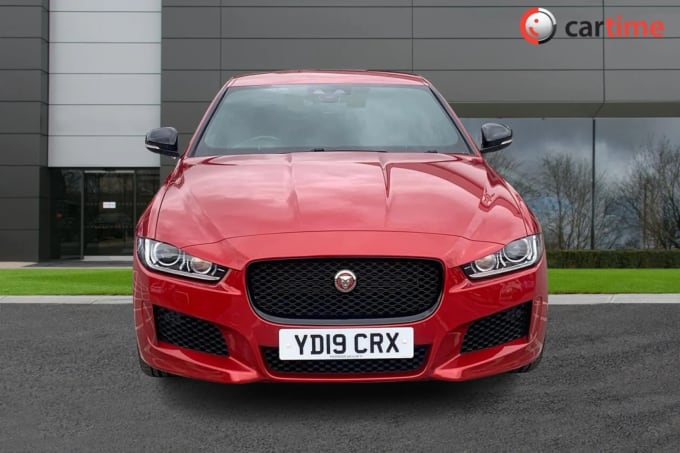 2019 Jaguar Xe