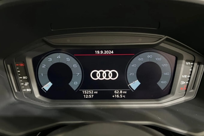 2022 Audi A1