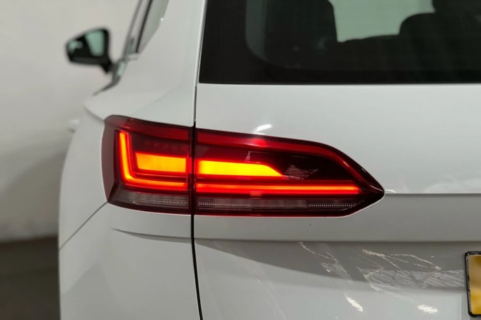 2020 Volkswagen Touareg