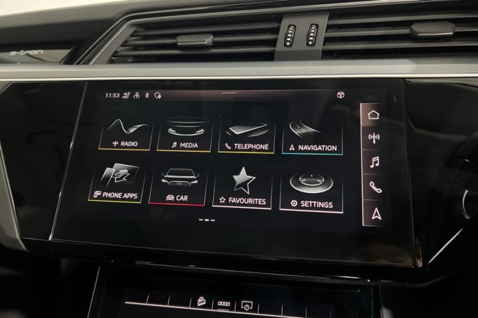 2021 Audi E-tron