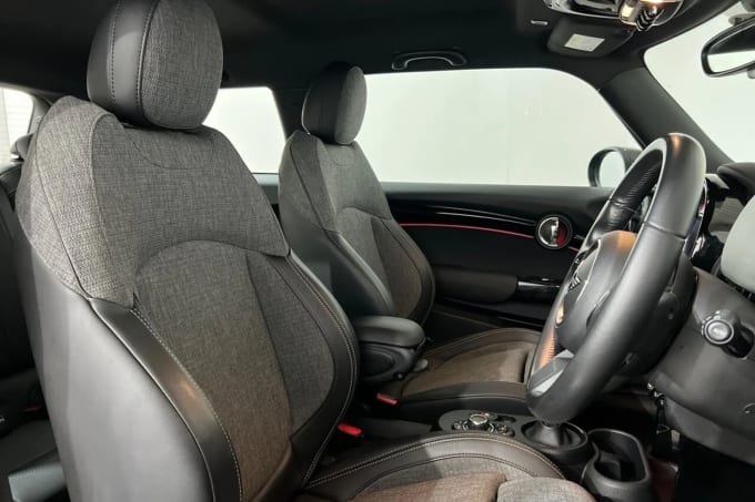 2021 Mini Hatch Cooper