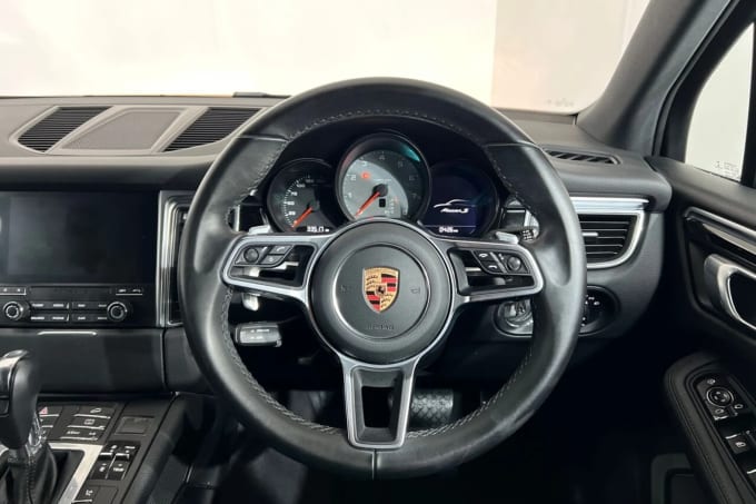 2018 Porsche Macan