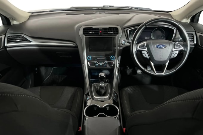 2016 Ford Mondeo