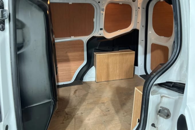 2020 Ford Transit Courier