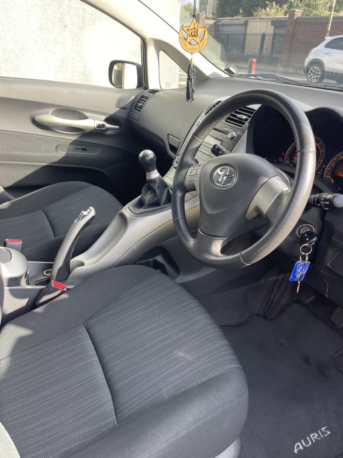 2008 Toyota Auris