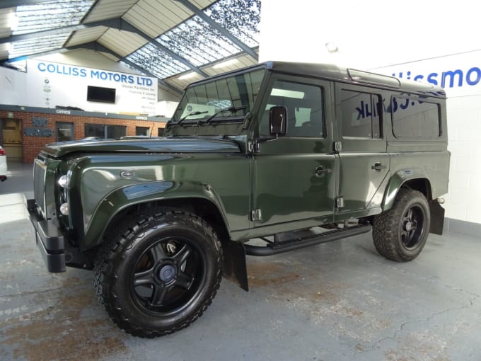 2025 Land Rover Defender