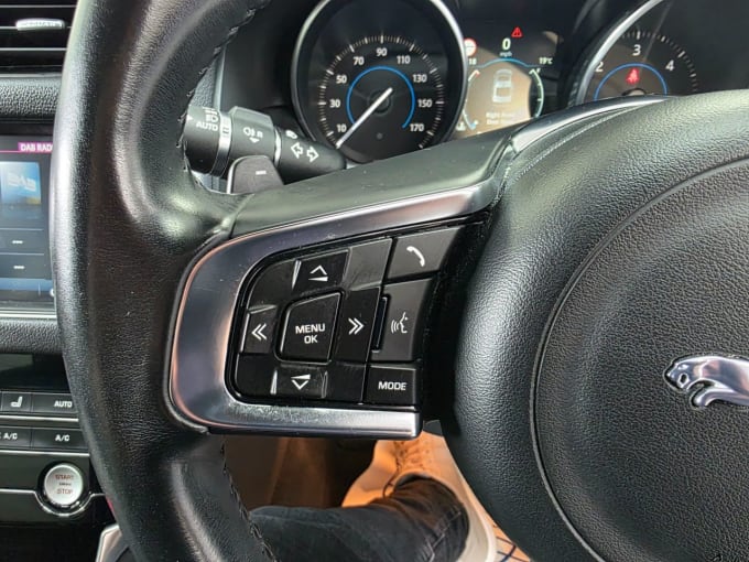 2025 Jaguar Xf
