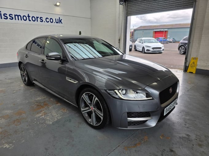 2025 Jaguar Xf