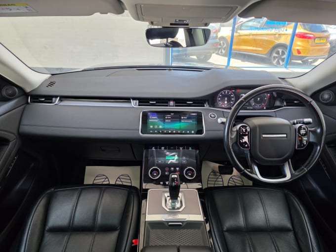 2025 Land Rover Range Rover Evoque
