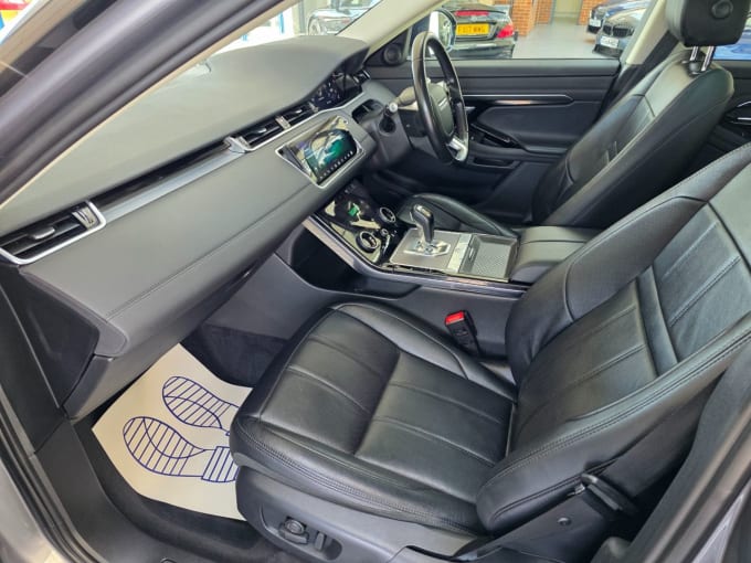 2025 Land Rover Range Rover Evoque