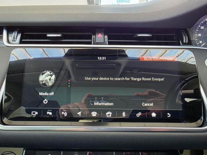 2025 Land Rover Range Rover Evoque