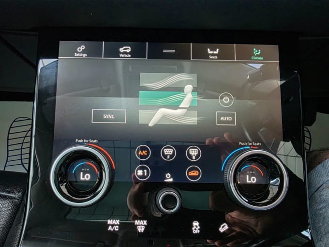 2025 Land Rover Range Rover Evoque