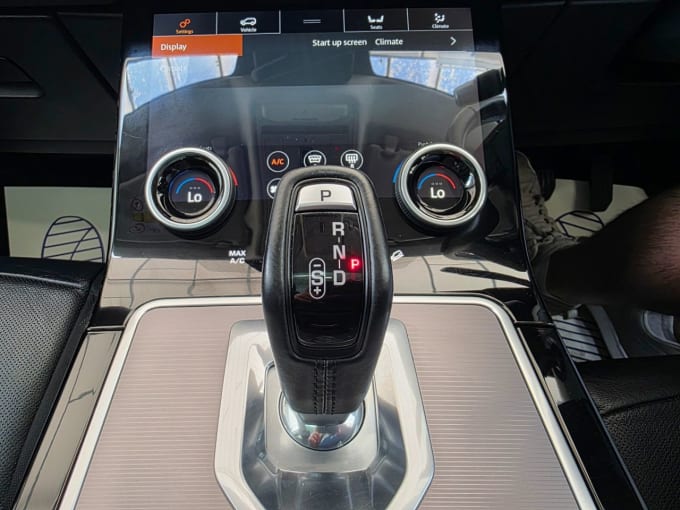 2025 Land Rover Range Rover Evoque