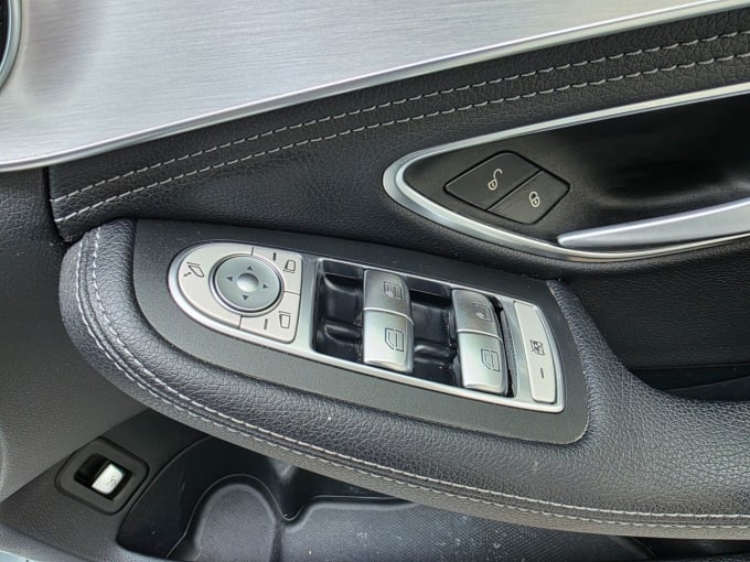 2025 Mercedes-benz C-class