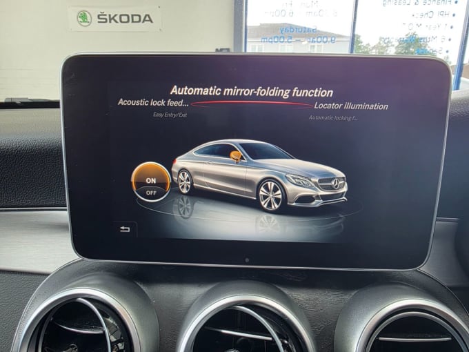 2025 Mercedes-benz C-class