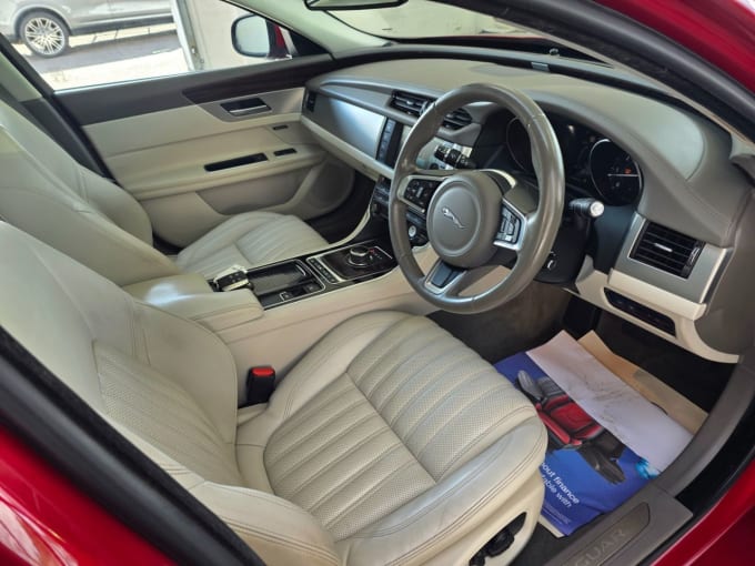 2025 Jaguar Xf